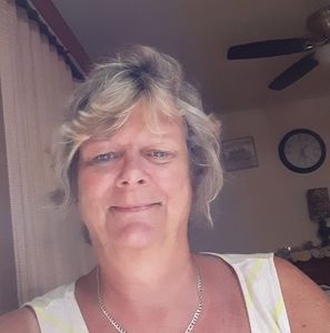 Meet your Posher, Liz